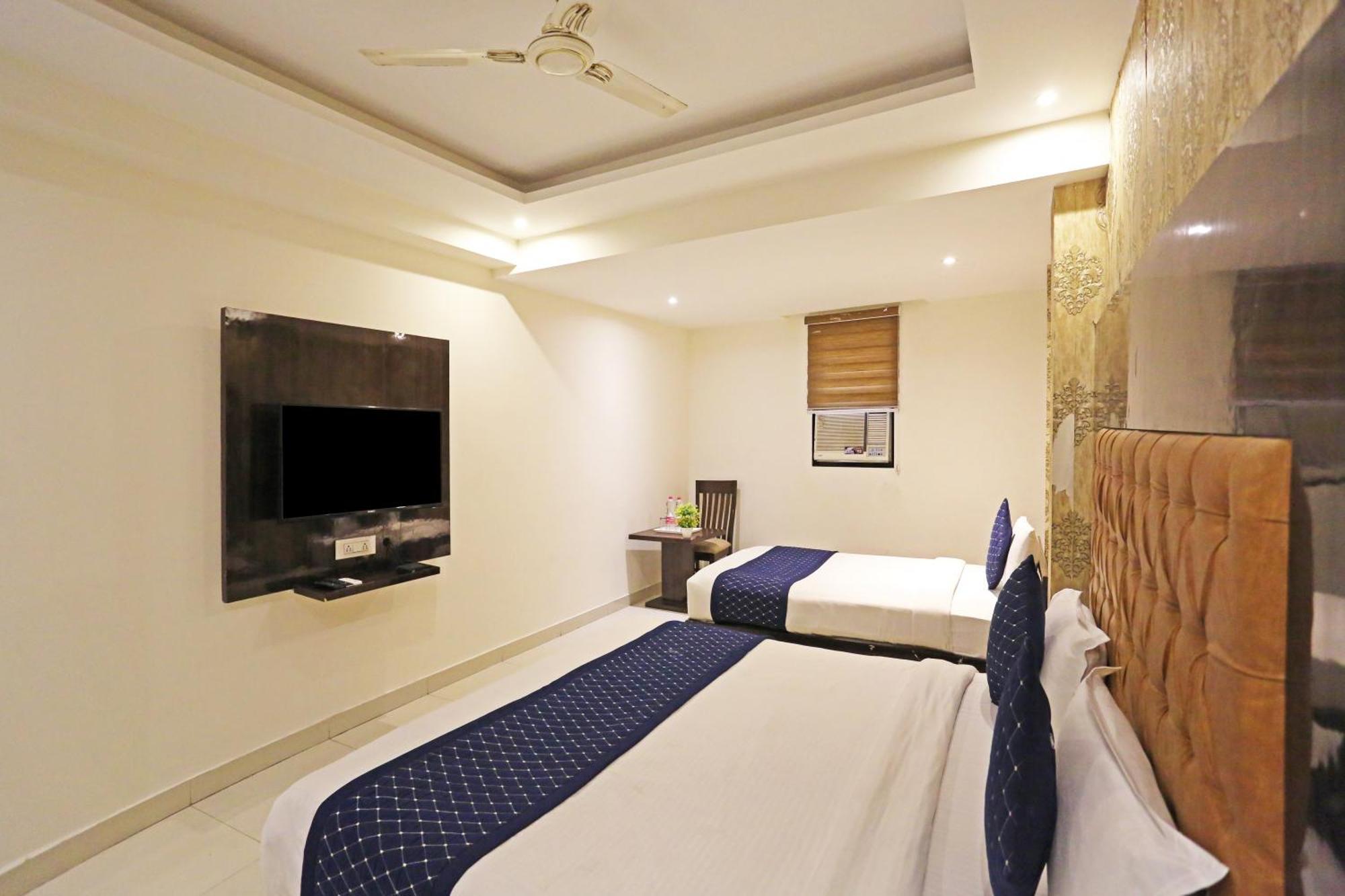 Iconic Igi Delhi International Airport 3* New Delhi